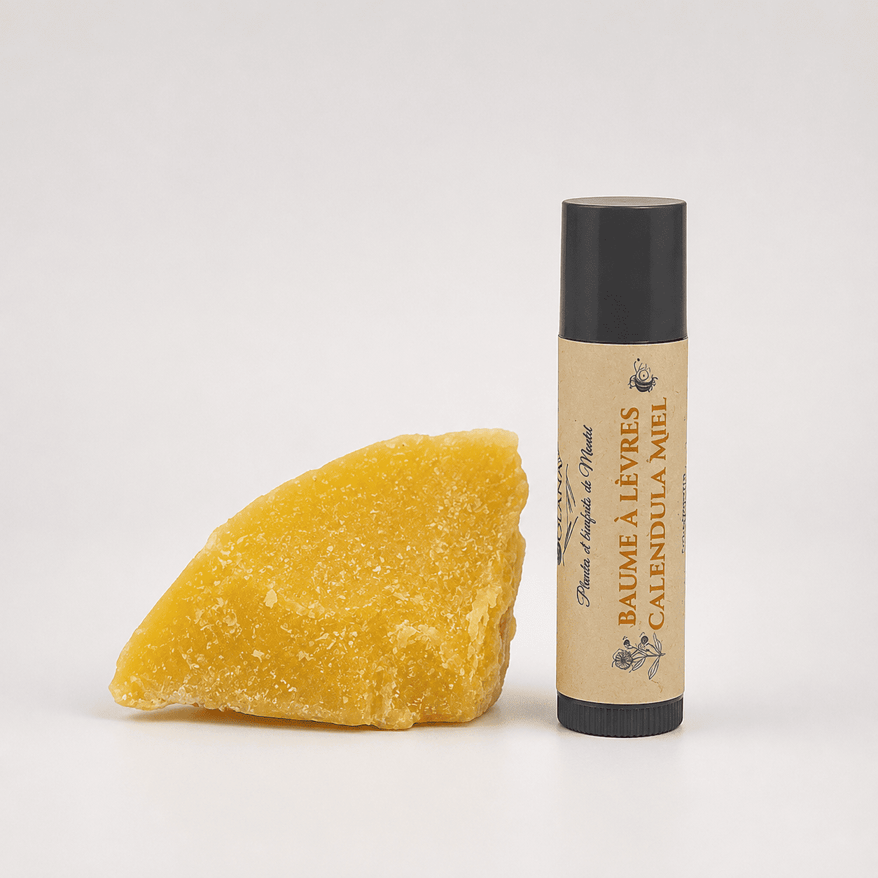 Baume à lèvres miel et calendula bio. Nourrit et adoucit les lèvres. Solana Mantet