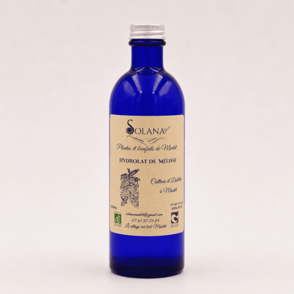 L’hydrolat de mélisse, votre allié sérénité et équilibre au quotidien. Solana Mantet