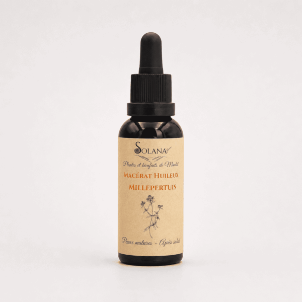 Macérat huileux de Millepertuis : huile infusée aux fleurs de millepertuis, adaptée aux peaux matures et très utile en après soleil.